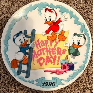 Disney Grolier Collectibles Ltd. "We Made It Ourselves" Mothers Day Plate